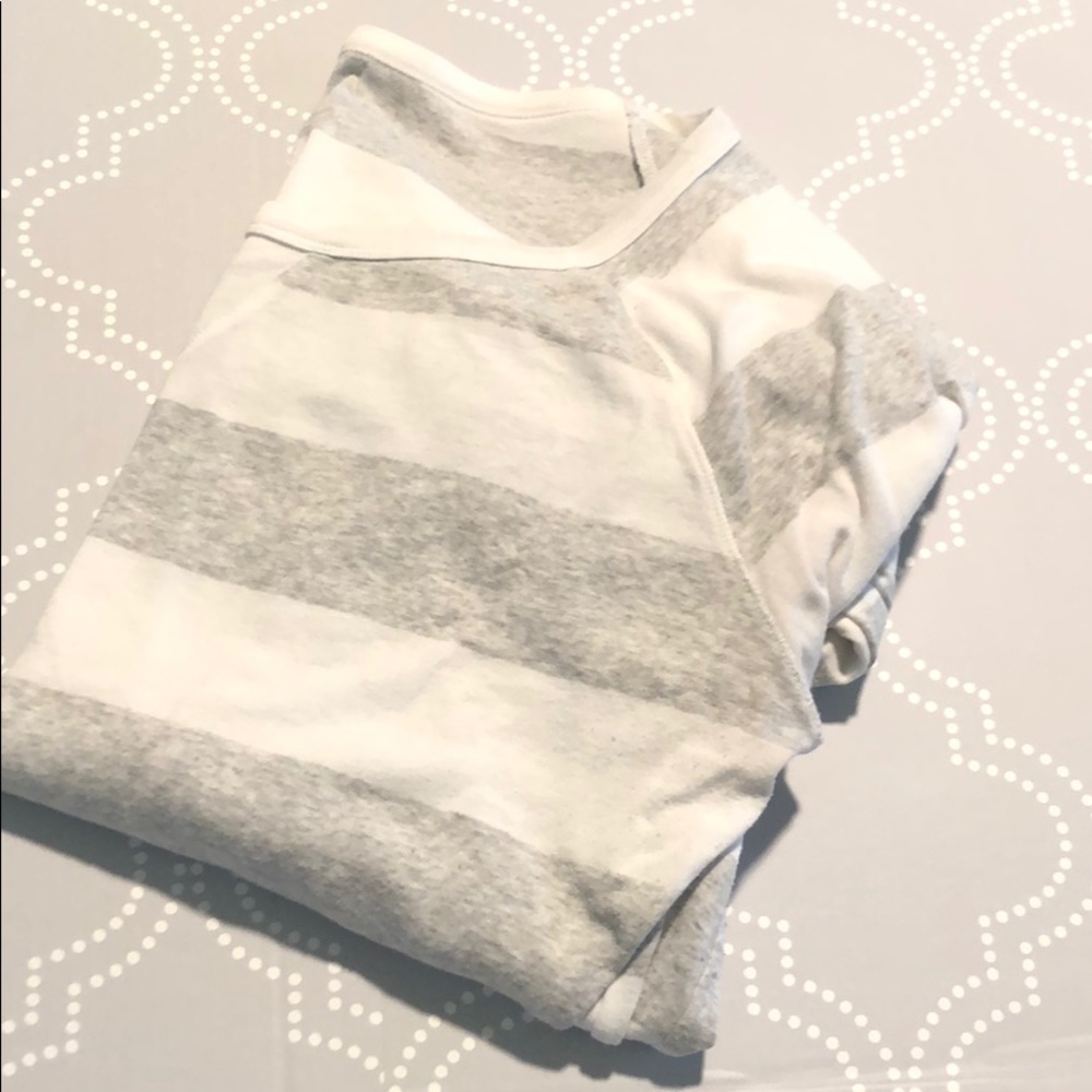 Limited brand 2xl long sleeve tee’s